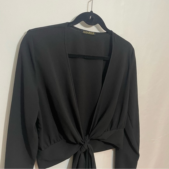 FASHION Nova Front Tie Long Sleeve V-Neck Top Premium Collection | Black - Picture 3 of 5